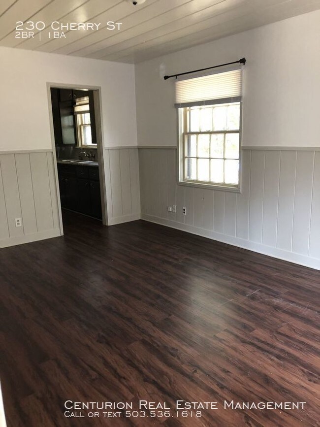 230 Cherry St, Silverton, OR 97381 Room for Rent in Silverton, OR