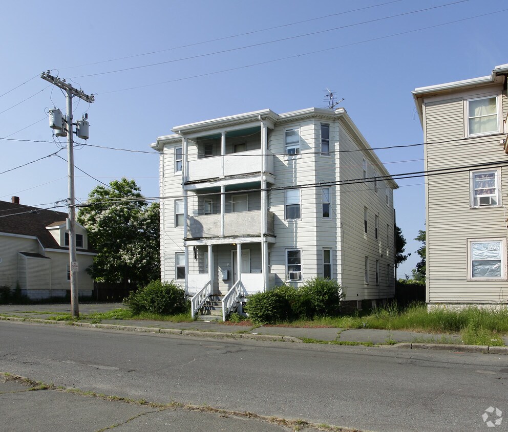 30 Cooper St, Lynn, MA 01905 Apartments in Lynn, MA