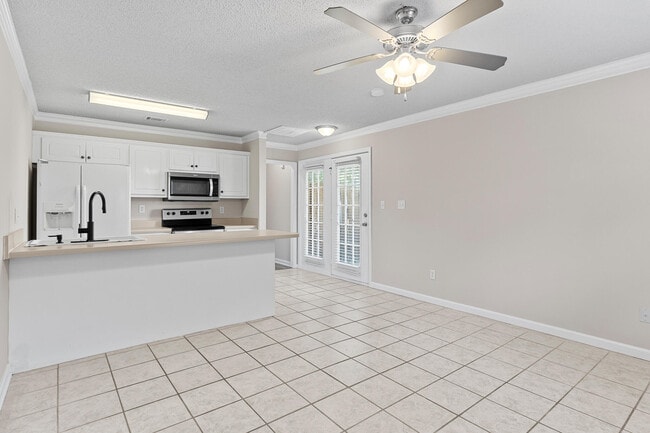 Building Photo - 2023 Summer Valley Way