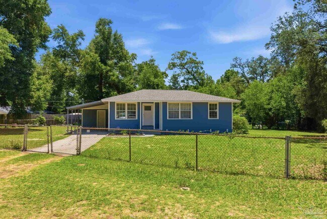 Building Photo - 525 Pelham Rd