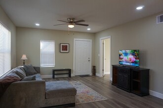 Building Photo - 3703 Market St