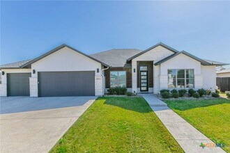 Building Photo - 6413 Waggoner Ct