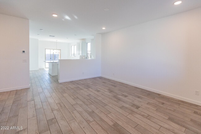 Foto del edificio - 17049 W Alice Ave
