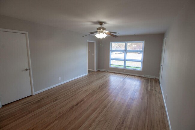 Foto del edificio - 2316 Braemore Rd