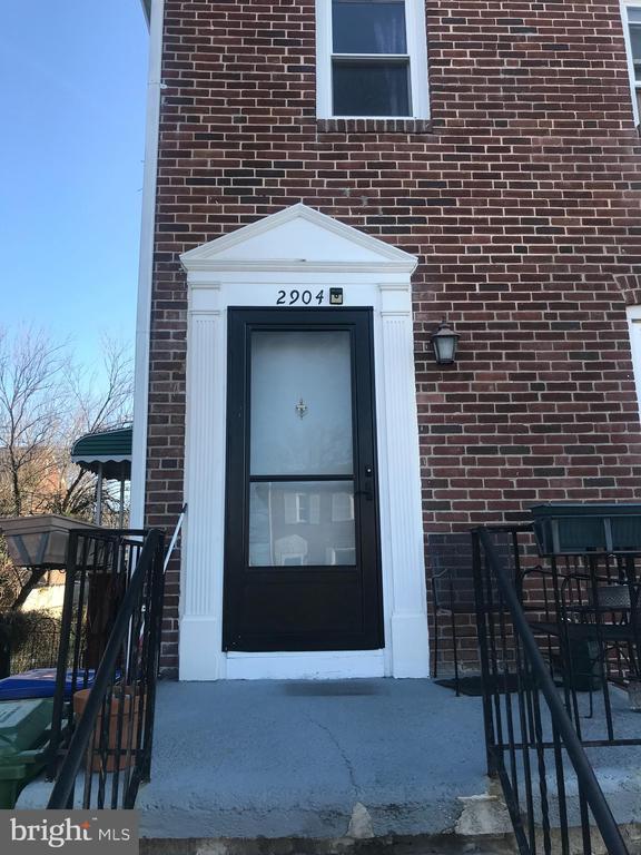 Foto del edificio - 2904 Clearview Ave