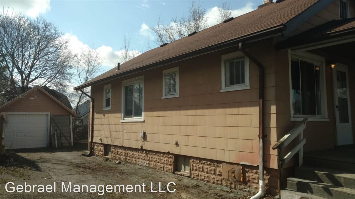 Primary Photo - 4373 Corunna Rd
