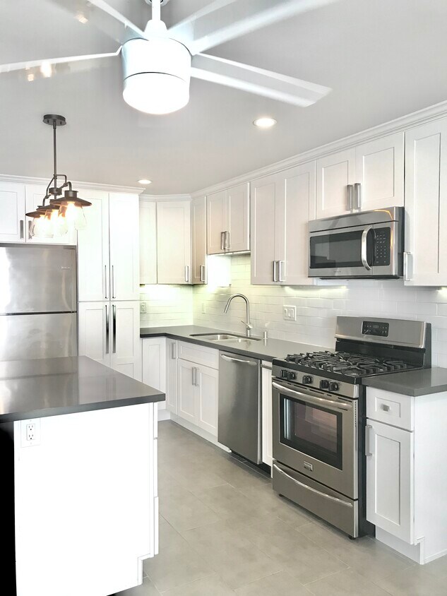 Kitchen - 824 6th St