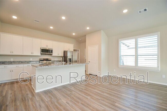 Building Photo - 12944 Foster Cir