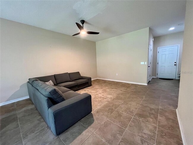 Foto del edificio - 5552 Rutherford Pl