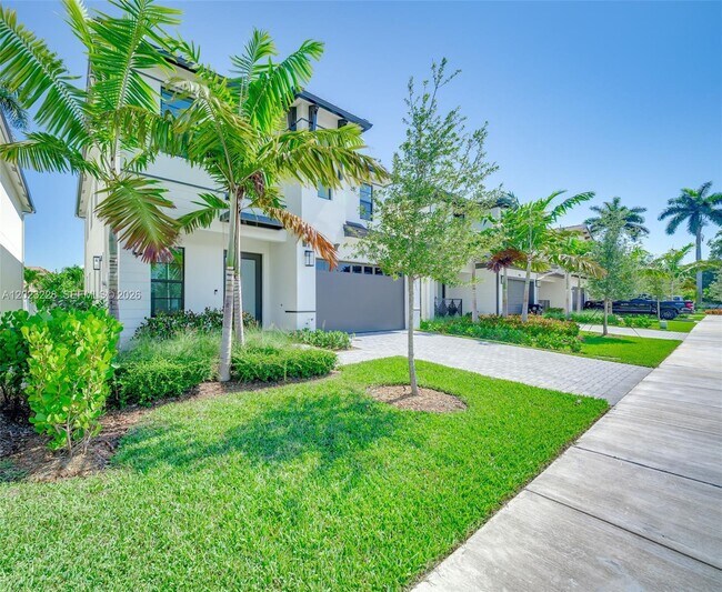 Foto del edificio - 1427 SW 23rd St
