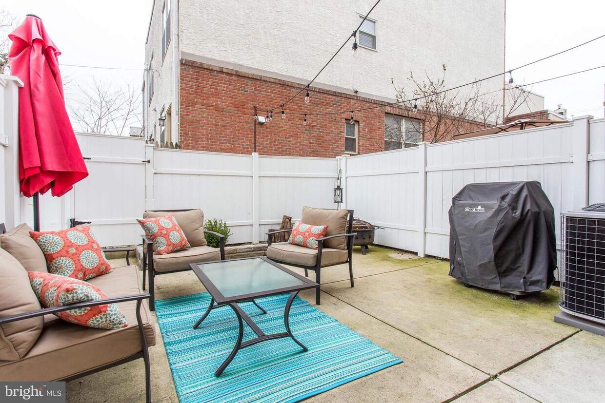 Primary Photo - 1207 S 18th St