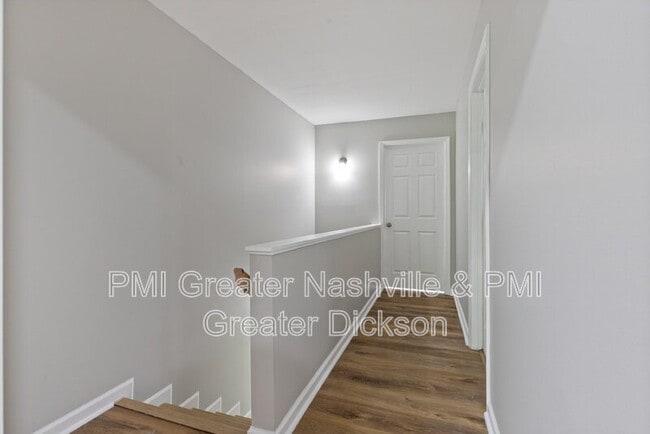 Foto del edificio - 302 Spring St