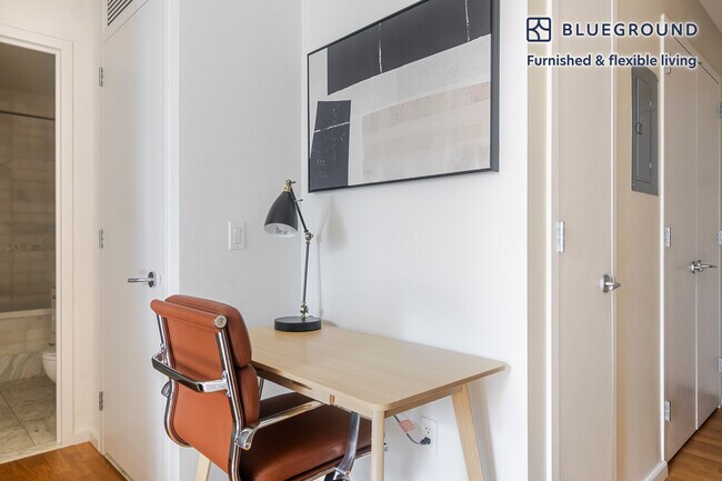 Building Photo - 635 W 42nd St