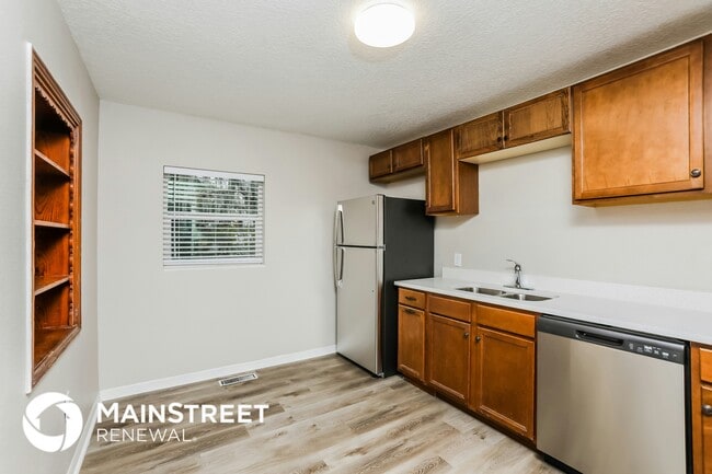 Foto del edificio - 1171 Lakeview Dr
