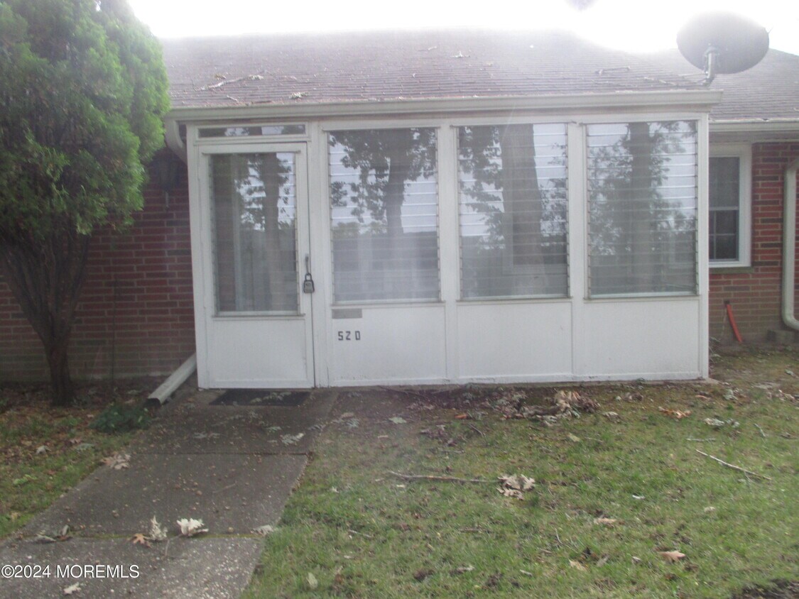 Primary Photo - 52D Cambridge Ct