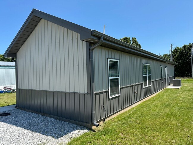 Foto del edificio - 7375 Hercules Ln