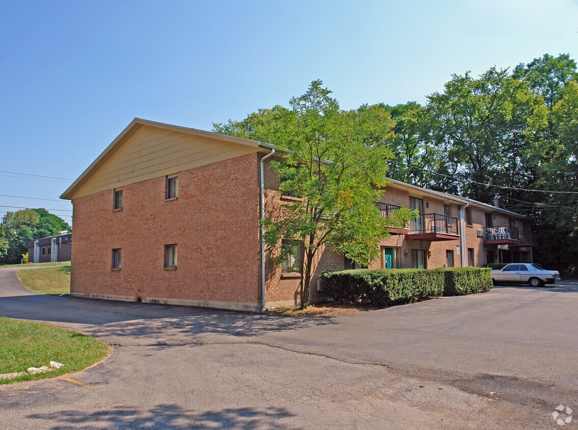 Building Photo - 1216 E Dorothy Ln