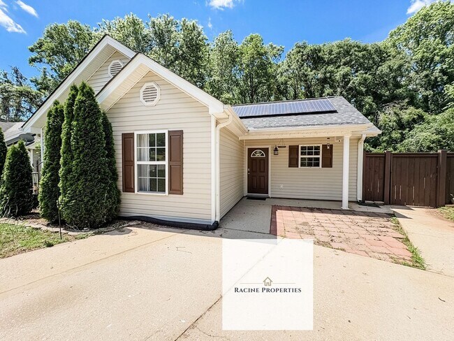 Foto del edificio - Charming Home in the Heart of Greenville