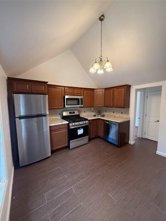 Foto principal - 136 5th Ave