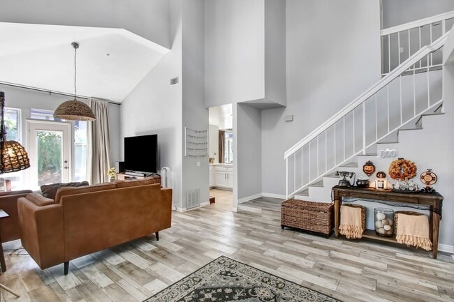 Photo - Available now! Unique opportunity to rent ... House