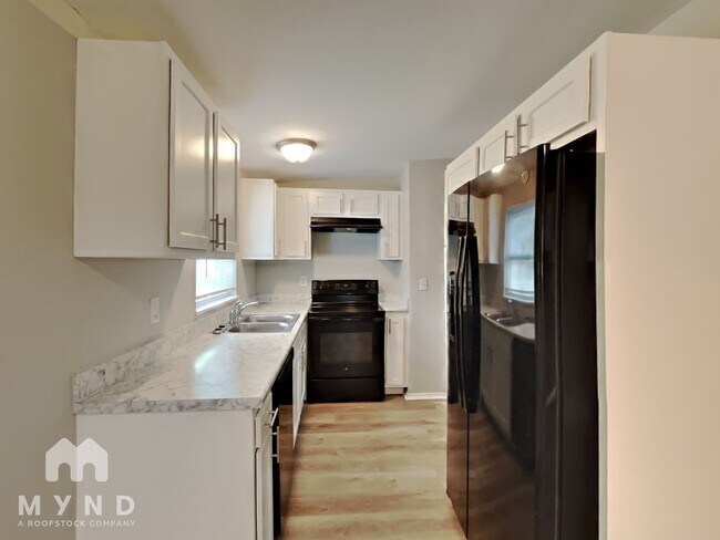 Building Photo - 10520 Monaco Dr