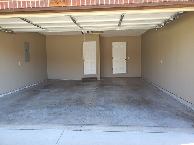 Foto del edificio - 3 Bedroom Home in South Springfield