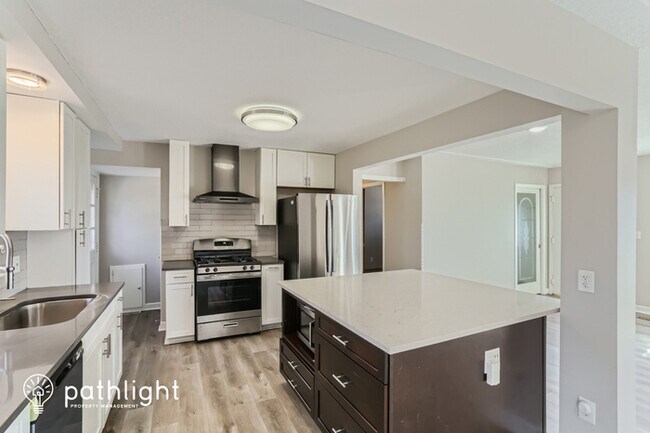 Building Photo - 3068 Lydia Court, Roseville, MN, 55113