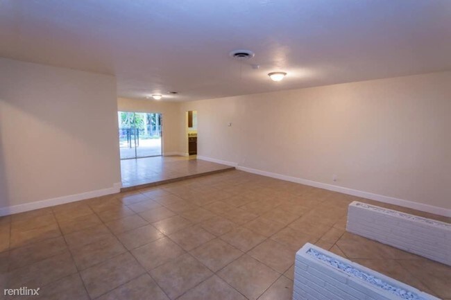 Building Photo - 3 br, 2 bath House - 4408 W Park Rd