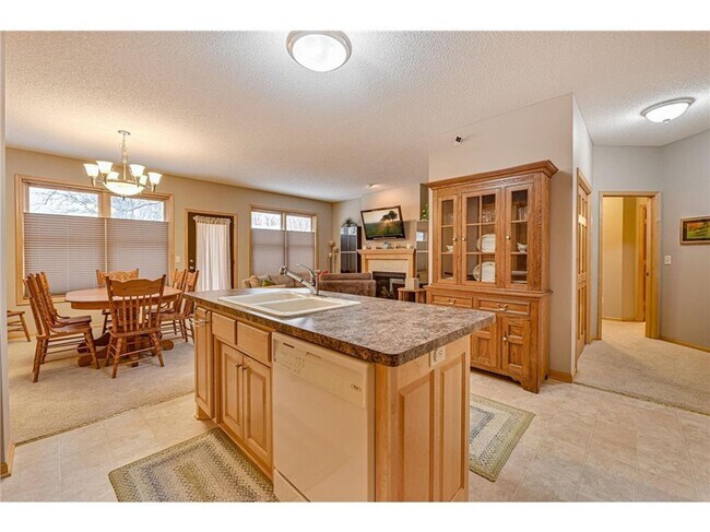 Building Photo - 2717 Lindsey Ct