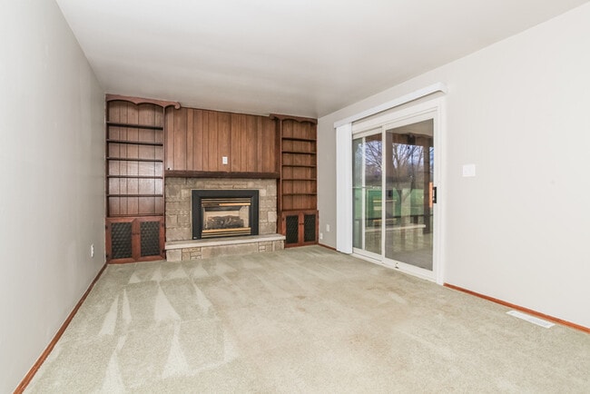 Building Photo - 388 Timrick Pl