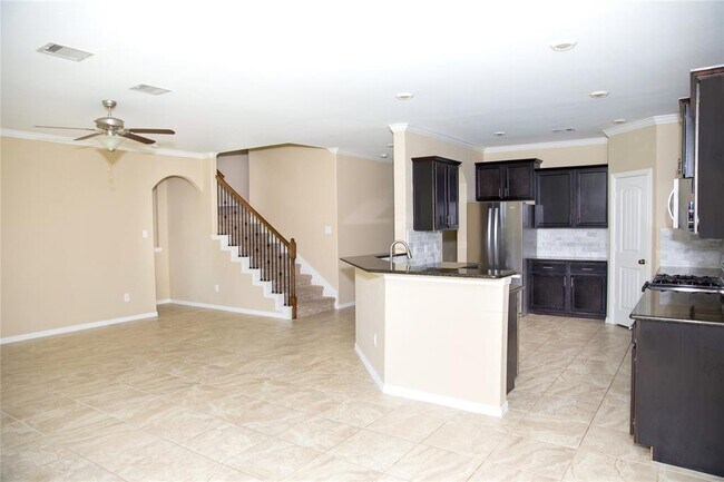Foto del edificio - 2415 Branshill Dr