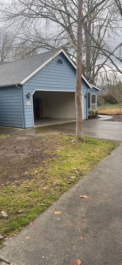 Building Photo - BEAUTIFUL 3BED 2BATH HOUSE- LAUNDRY HOOKUP...