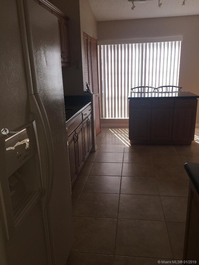 Foto del edificio - 10115 NW 54th Terrace