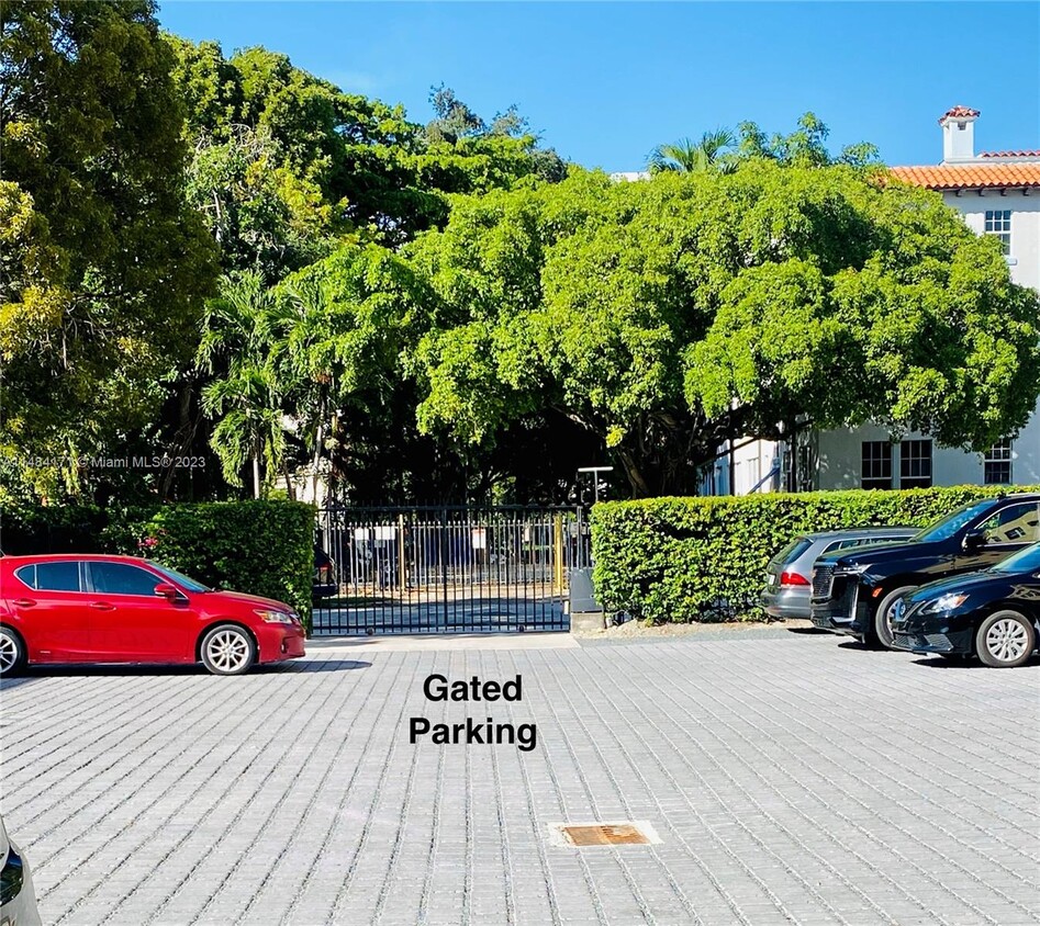 G3 - Parking in Miami Beach