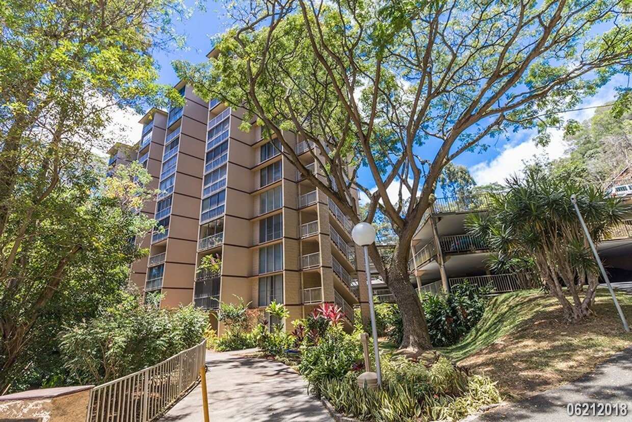 Foto principal - Pet Friendly 2-Bedroom, 1-Bath, 2-Parking ...