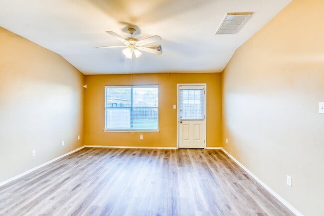 Building Photo - 8223 Wainwright Way