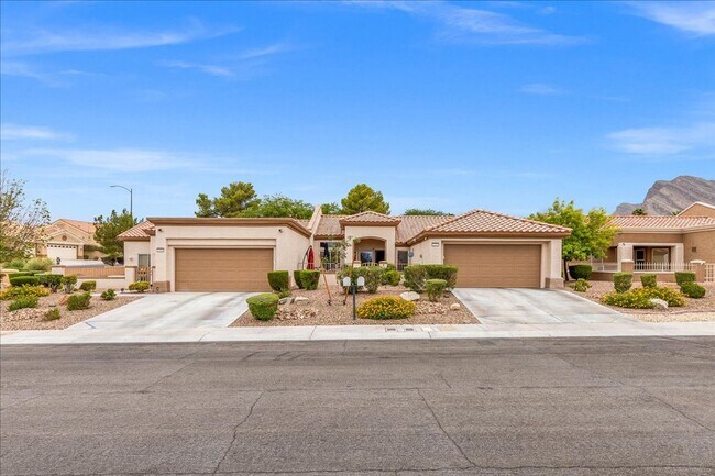 Building Photo - Beautifully Updated 2bd Sun City Summerlin Home with Resort-Style Amenities