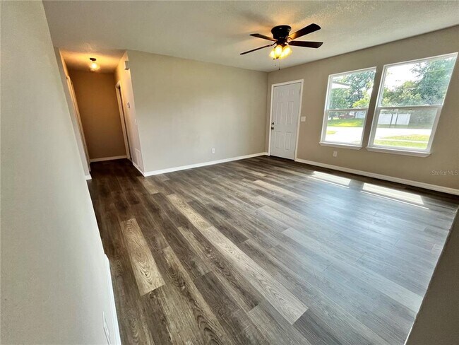 Foto del edificio - 1494 Courtland Blvd