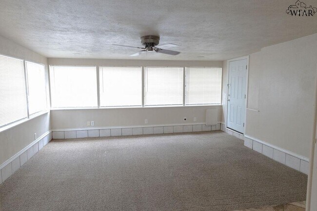 Foto del edificio - 2817 Lambeth Way