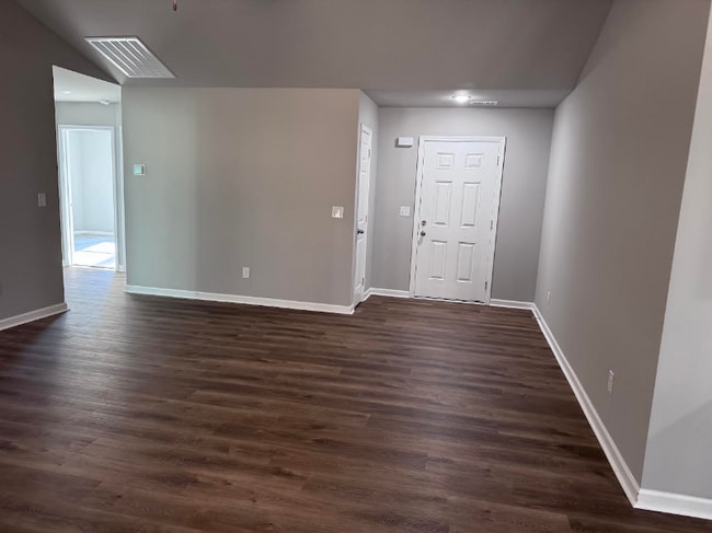 Building Photo - 405 Grand Oaks Dr