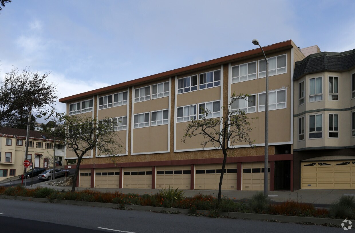 Building Photo - 190 Monterey Blvd