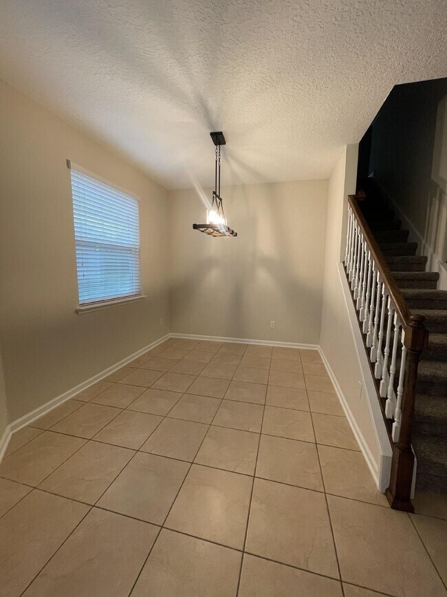 Foto del edificio - 3 bedroom 2 .5 bath townhome 2 car attached garage  in St. Johns county