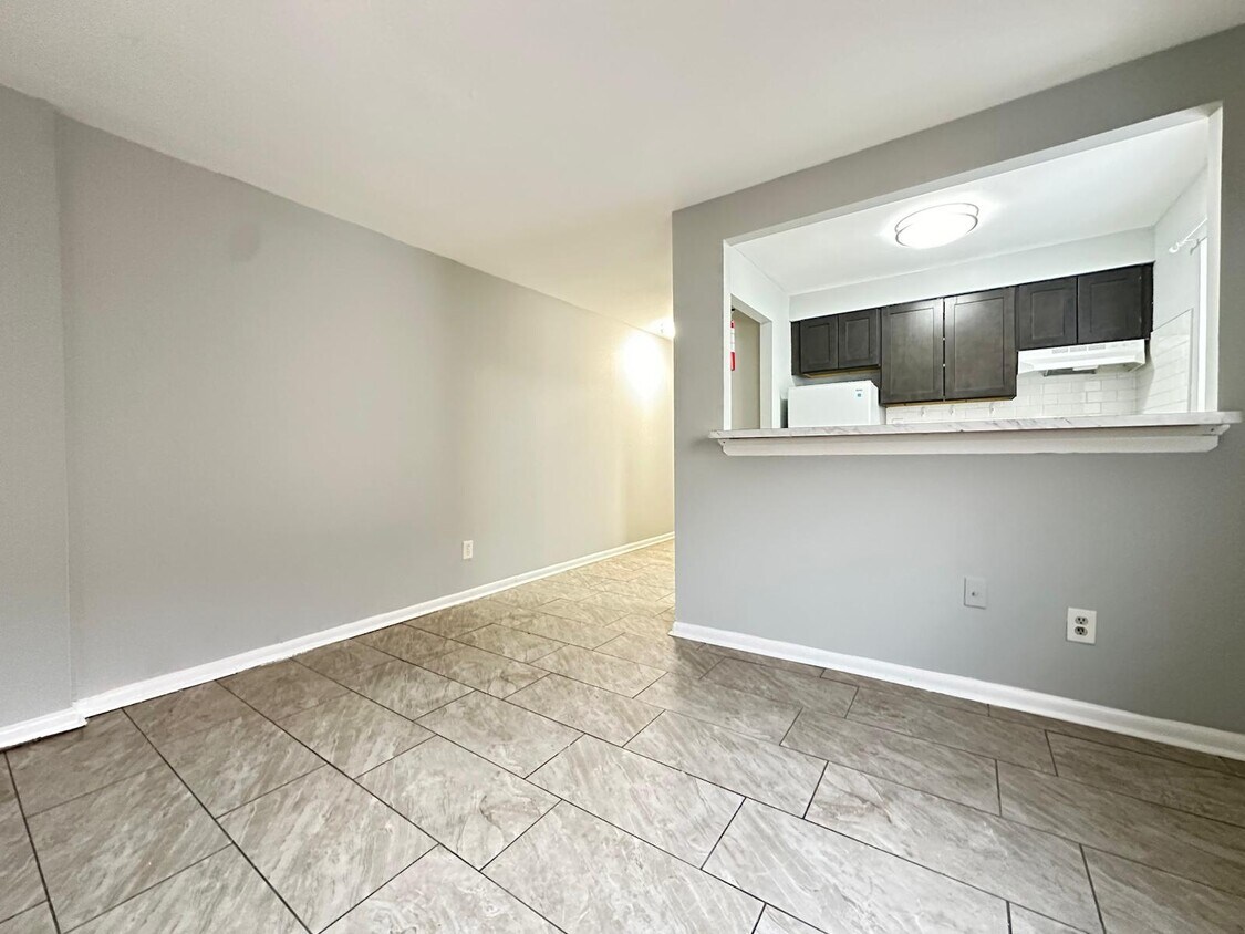 Foto principal - 300 Main St