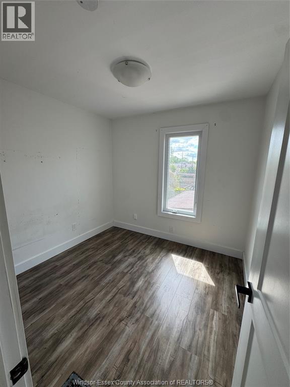 Photo du bâtiment - 934 Gladstone Ave