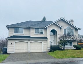 Building Photo - 12807 86th Ave NE