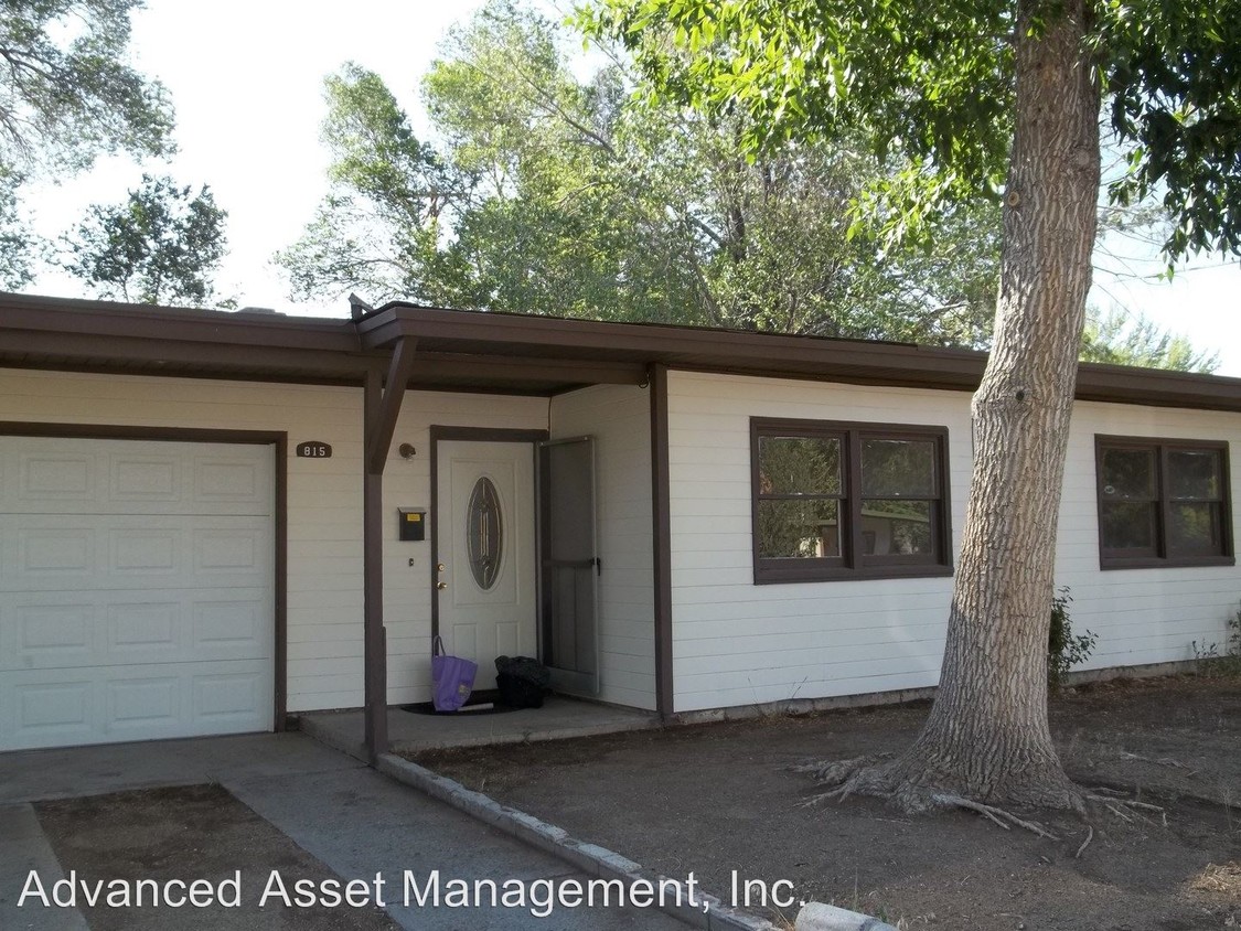 Primary Photo - 815 Southworth Dr