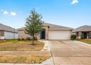 Building Photo - 3600 Batson Dr