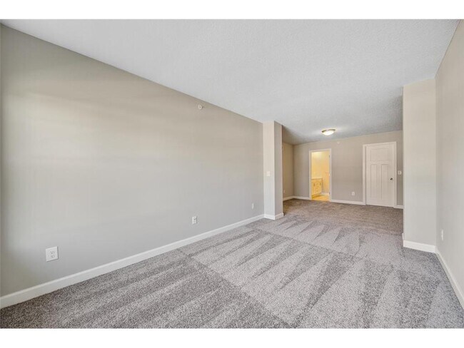 Building Photo - 10530 Weston Wy N