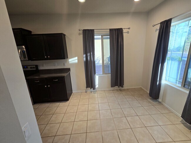 Dining area - 34279 S Colony Dr