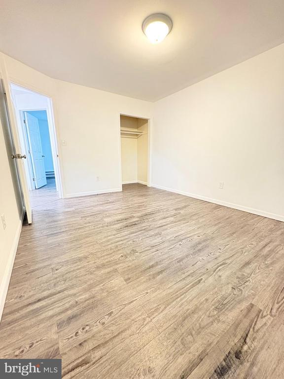 Foto del edificio - 1630 E 9th St